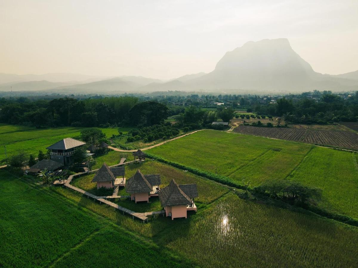 Baan Porhdoi Goidao Villa Chiang Dao Exterior photo