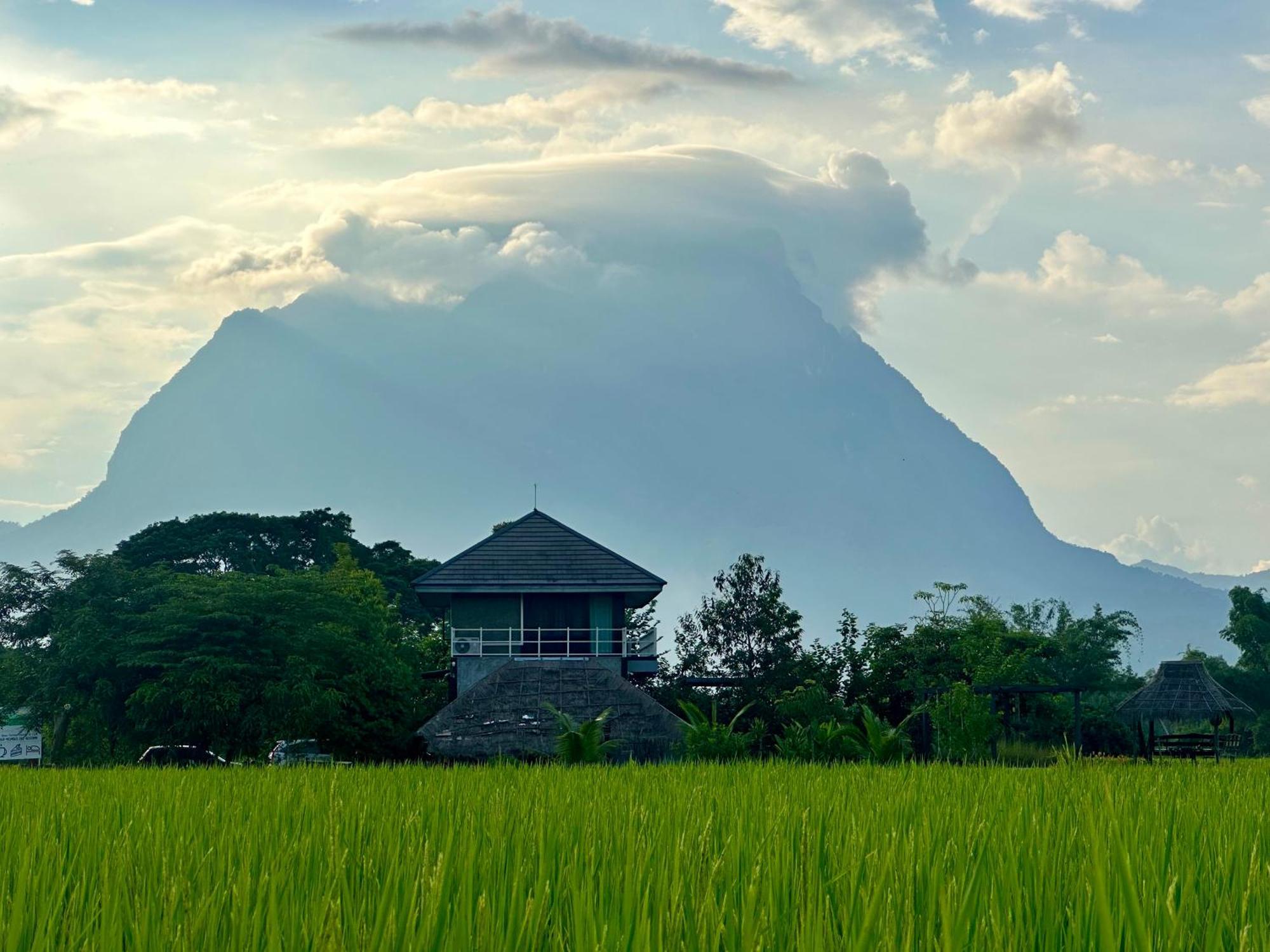Baan Porhdoi Goidao Villa Chiang Dao Exterior photo