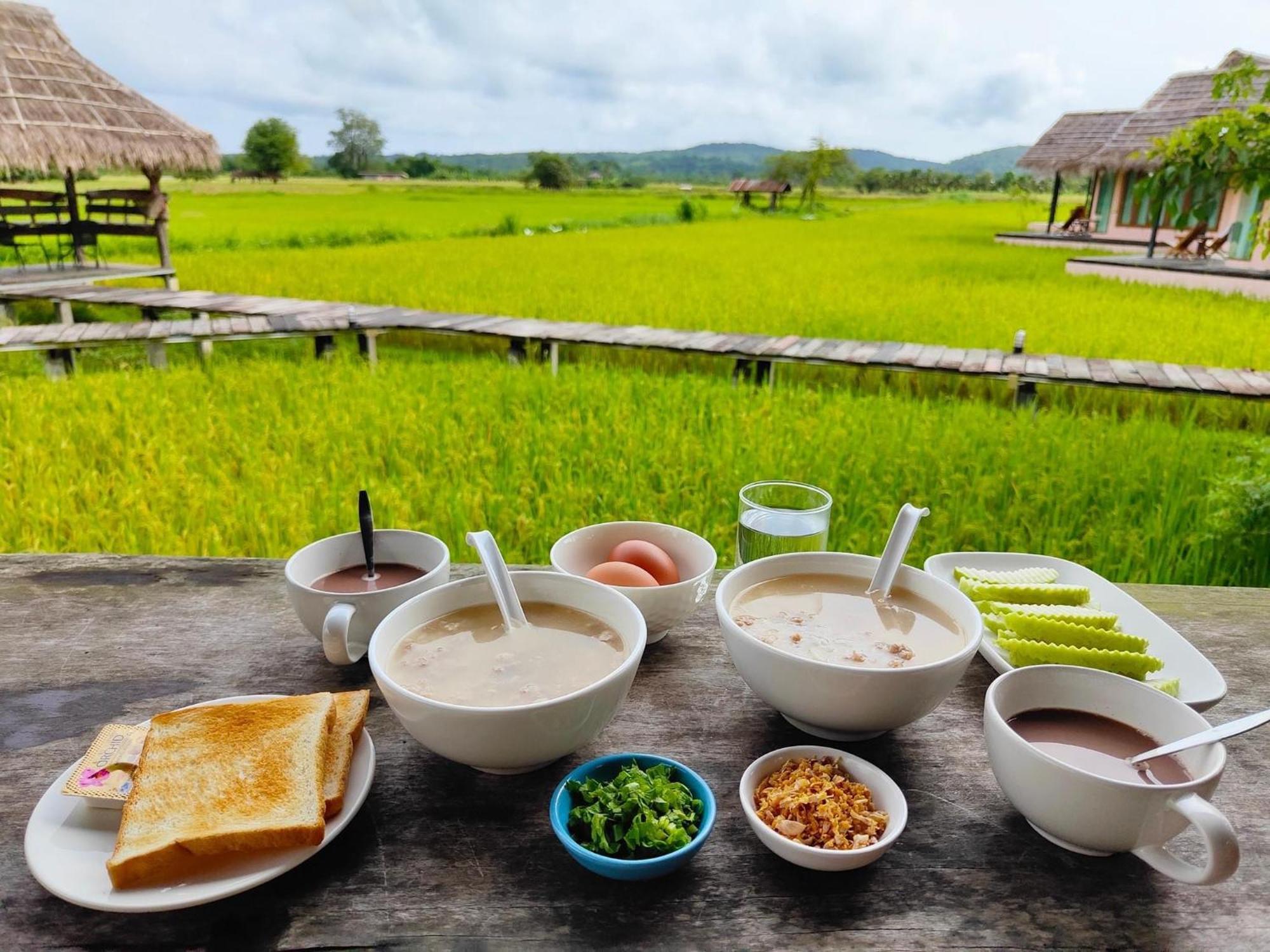 Baan Porhdoi Goidao Villa Chiang Dao Exterior photo